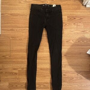 Hollister Black Low-Rise Jean Leggings